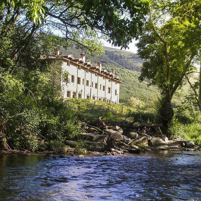 Hotel Ribera Del Corneja Navacepedilla de Corneja ภายนอก รูปภาพ