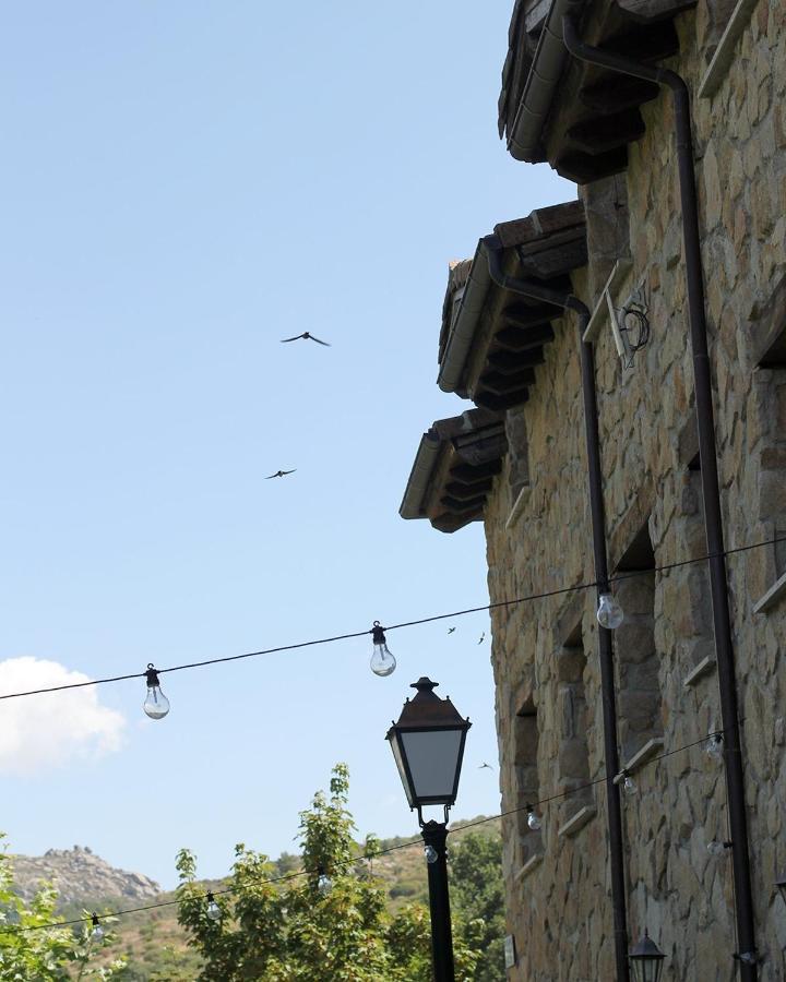 Hotel Ribera Del Corneja Navacepedilla de Corneja ภายนอก รูปภาพ